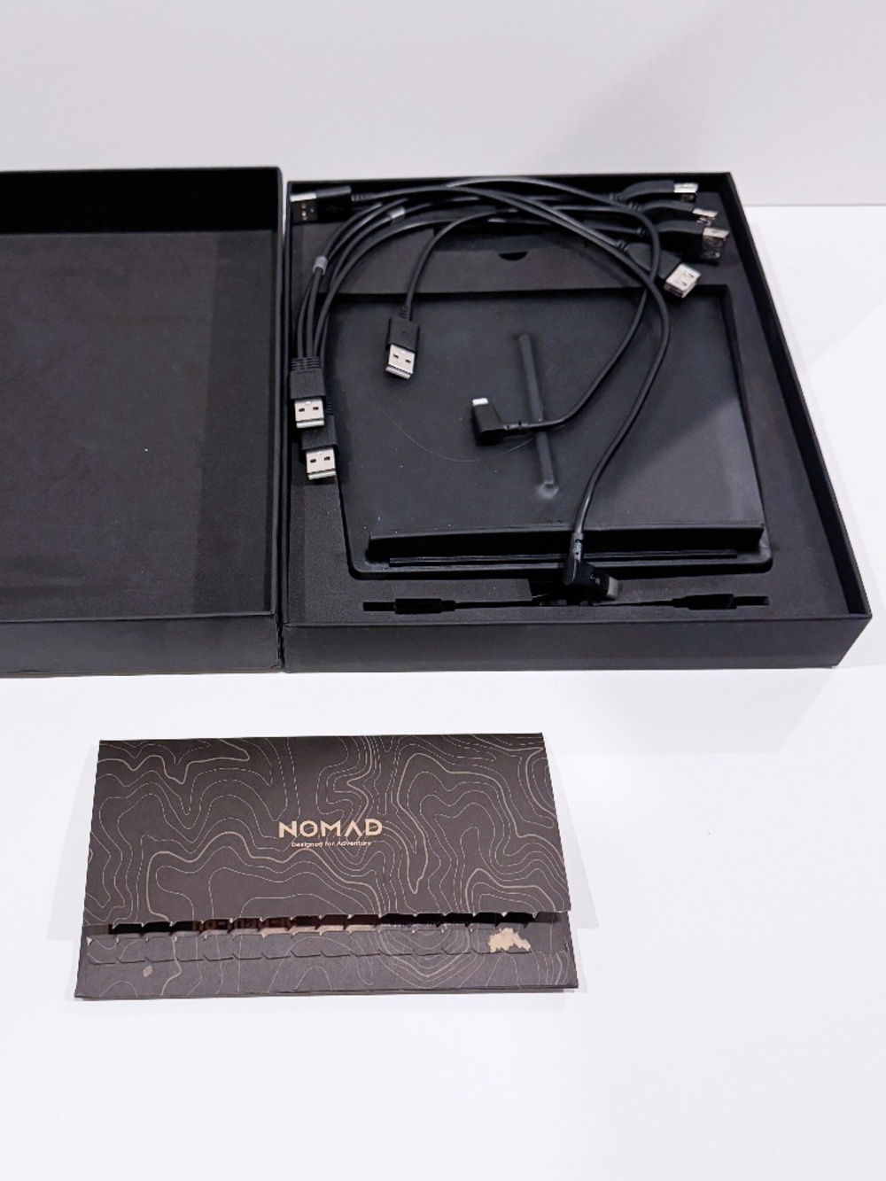 Nomad Dual Wireless Charger for Tesla Model 3 (Pre-2020 Console Design)